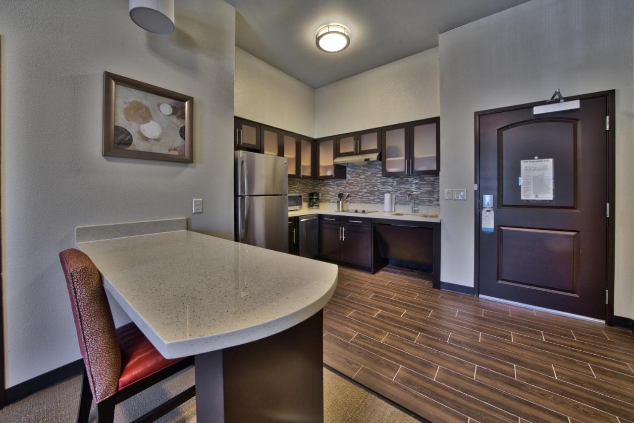 Staybridge Suites Lubbock South By Ihg Esterno foto